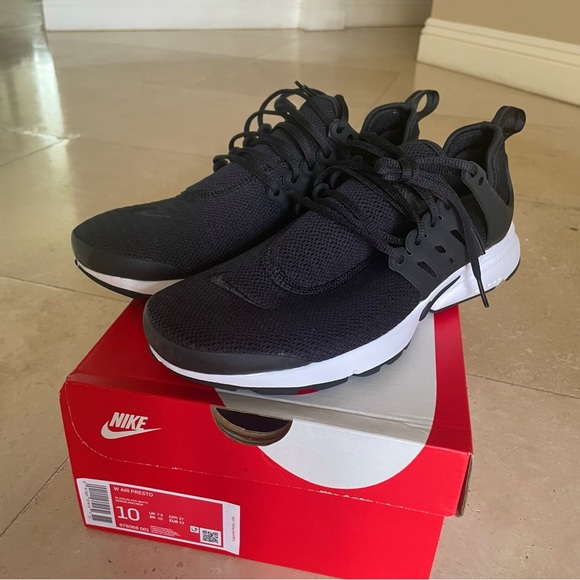 Nike Air Presto Women size 10 black brand new NWB - Picture 1 of 6